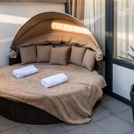 Business & Auszeit Bei Duesseldorf L Pool L Sauna *