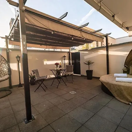 Business & Auszeit Bei Duesseldorf L Pool L Sauna Neuss