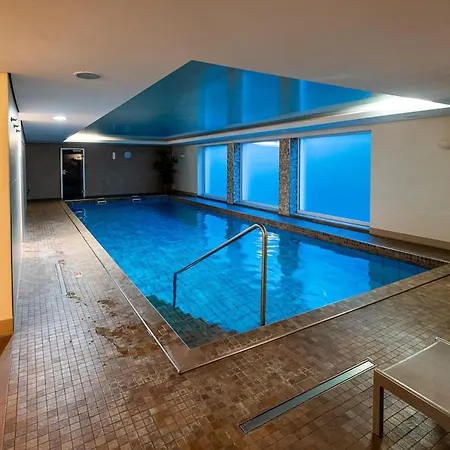 Business & Auszeit Bei Duesseldorf L Pool L Sauna *
